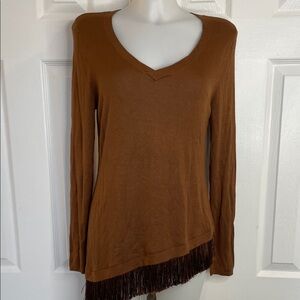 CHICO’S BROWN LONG SLEEVE V-NECK ASYMMETRICAL FRINGED HEM TOP SWEATER SZ 1 MED
